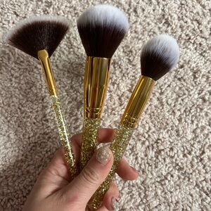 Simply essential makeup brushes 3 pc